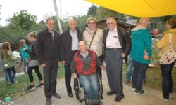 Gruppenfoto: Gäste, der Oberbürgermeister und Joachim Ritter